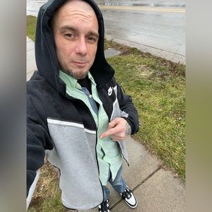 Meet your Posher, Jason